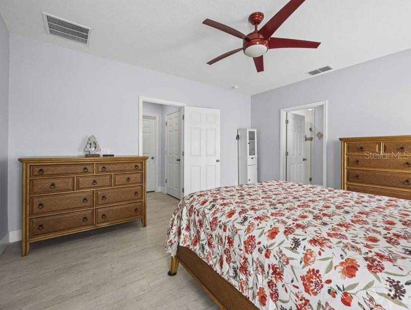 Image 24 of 37 For 4644 Marcos Circle