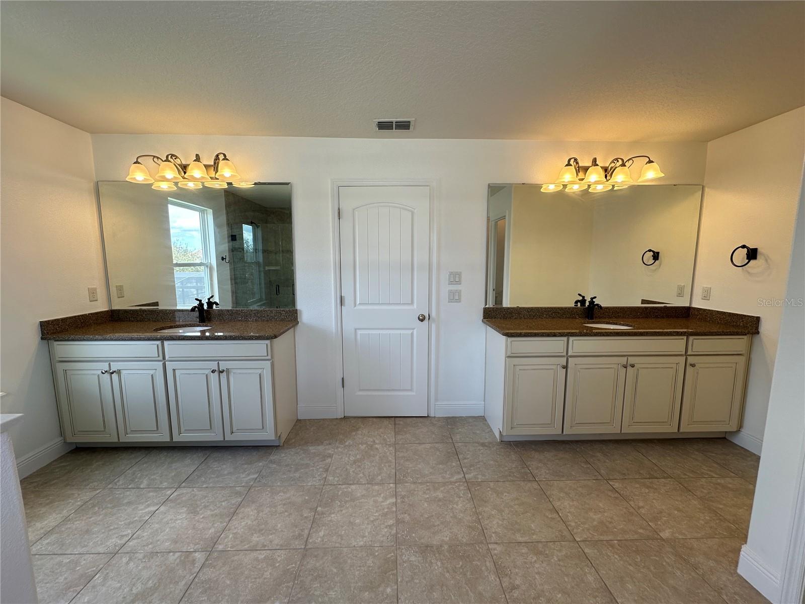 Image 23 of 29 For 7738 Summerlake Pointe Boulevard