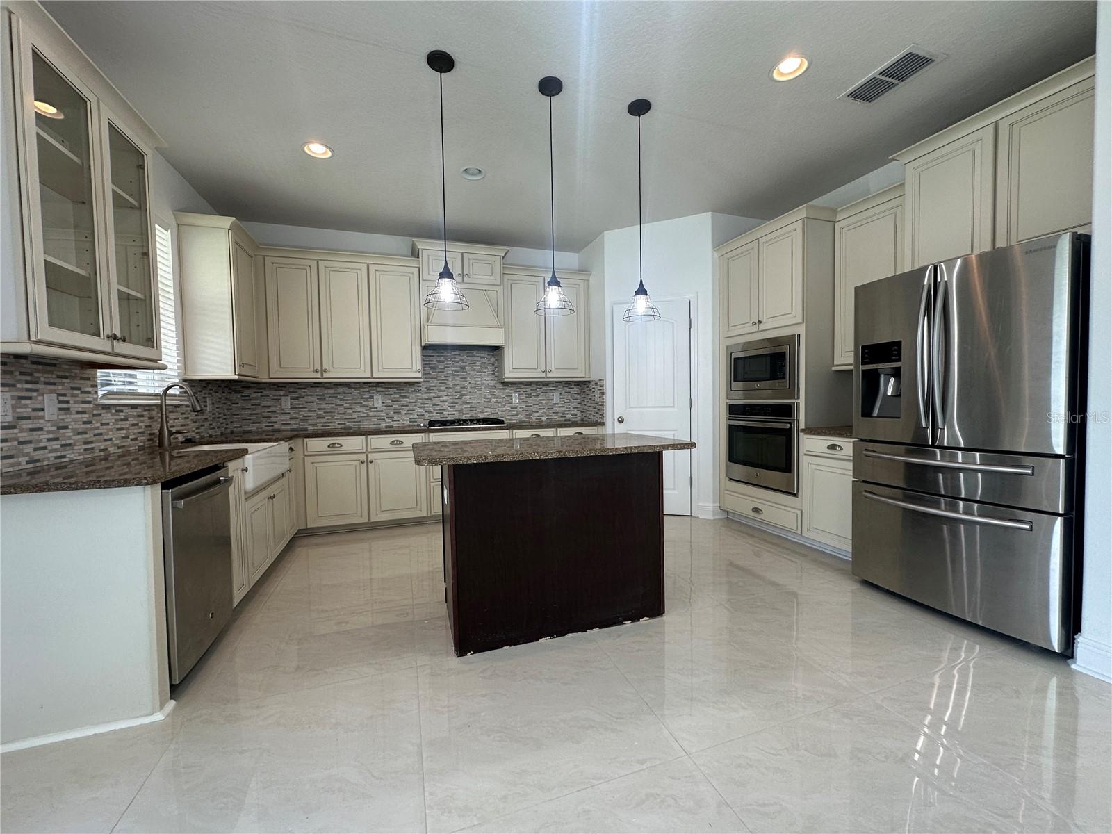 Image 6 of 29 For 7738 Summerlake Pointe Boulevard