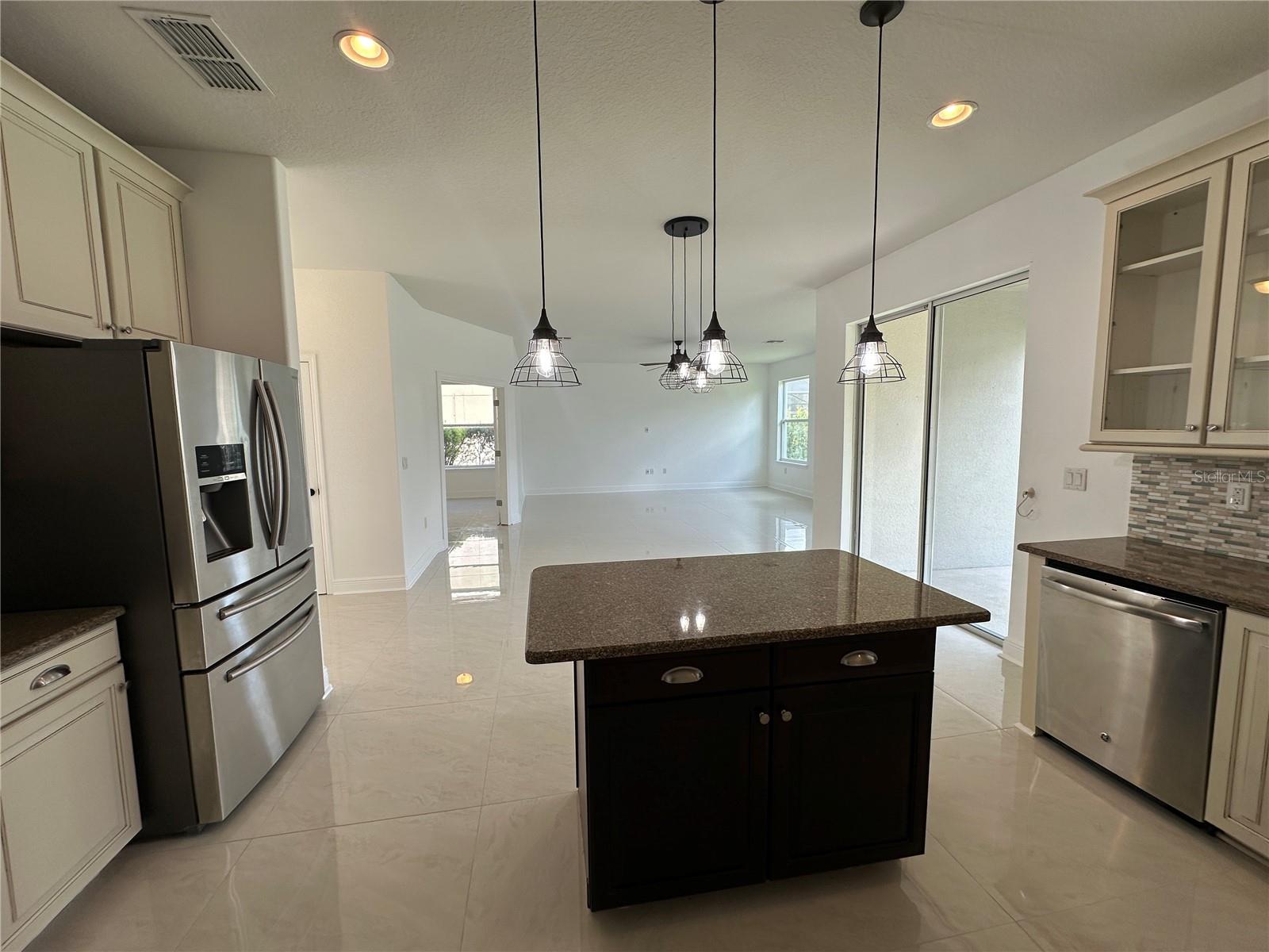 Image 9 of 29 For 7738 Summerlake Pointe Boulevard