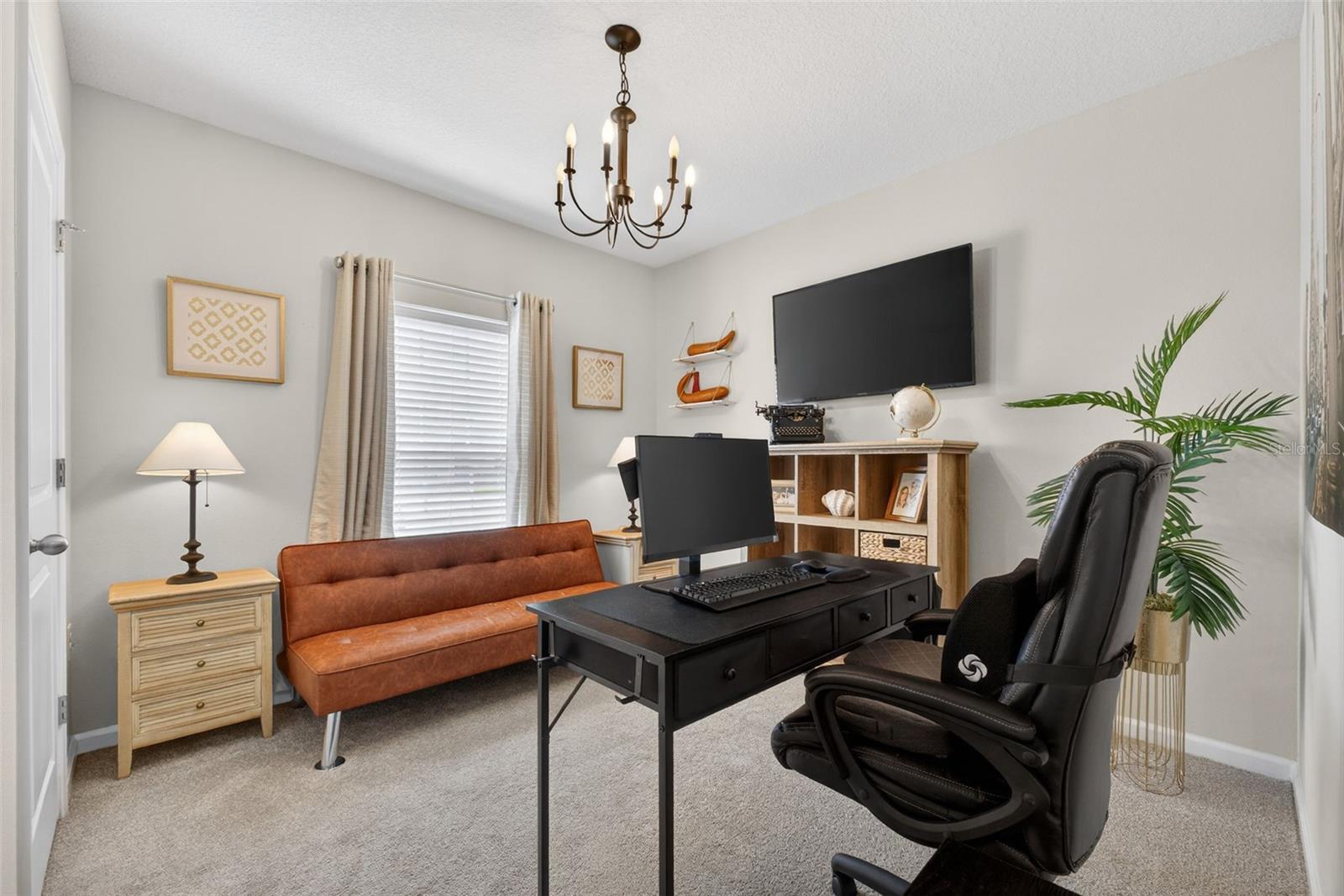 Image 10 of 77 For 1654 Laia Road