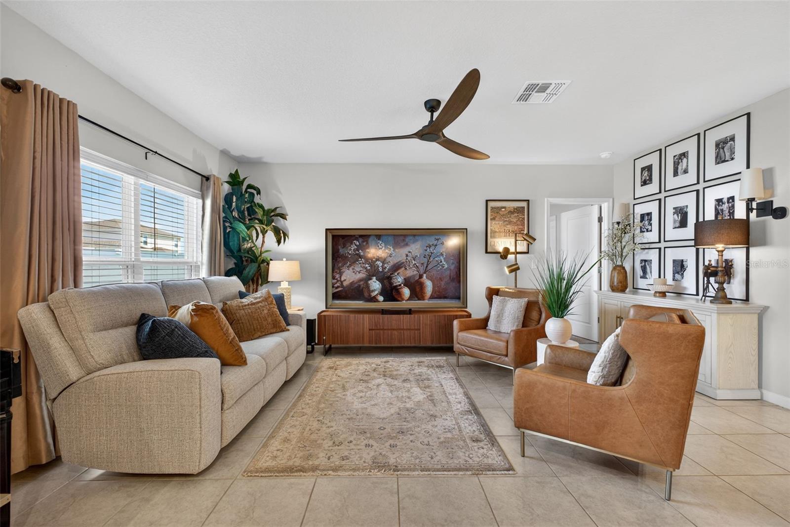 Image 16 of 77 For 1654 Laia Road