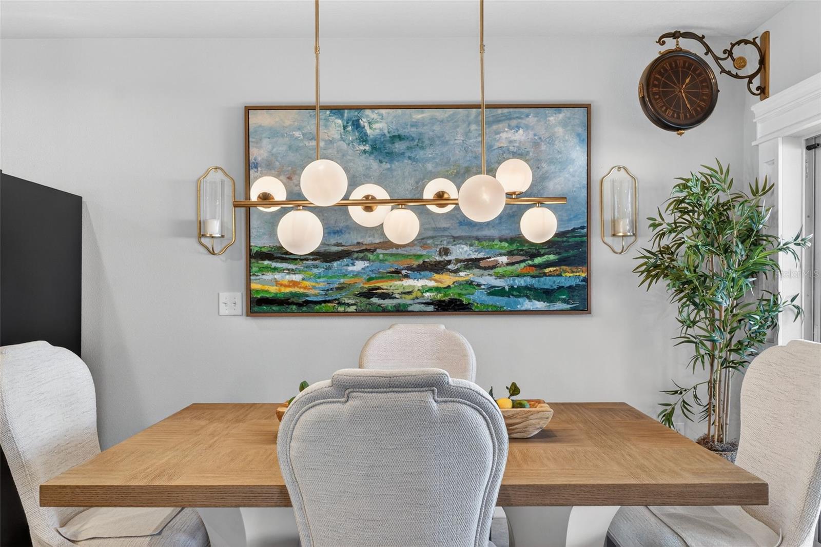 Image 31 of 77 For 1654 Laia Road