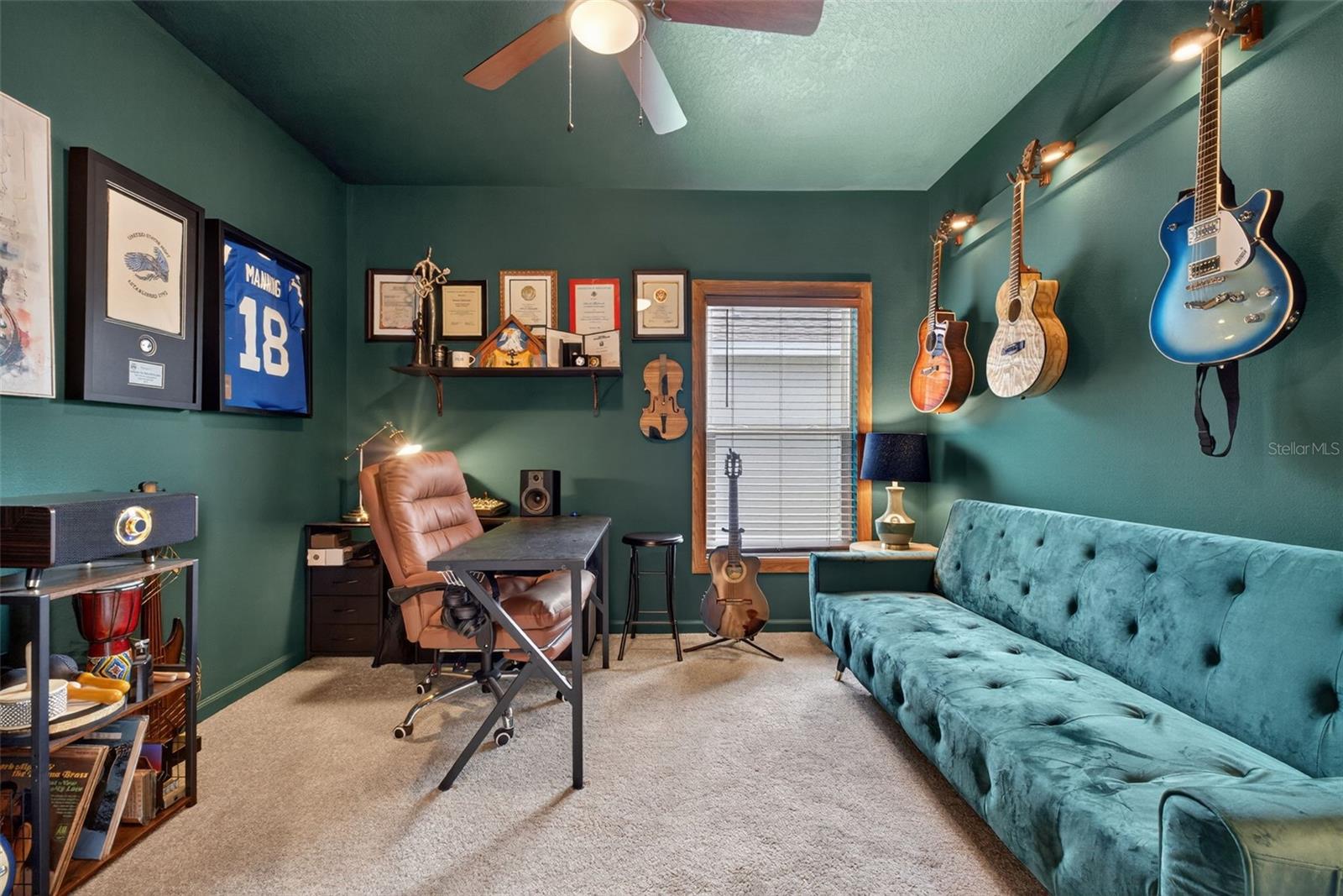 Image 33 of 77 For 1654 Laia Road