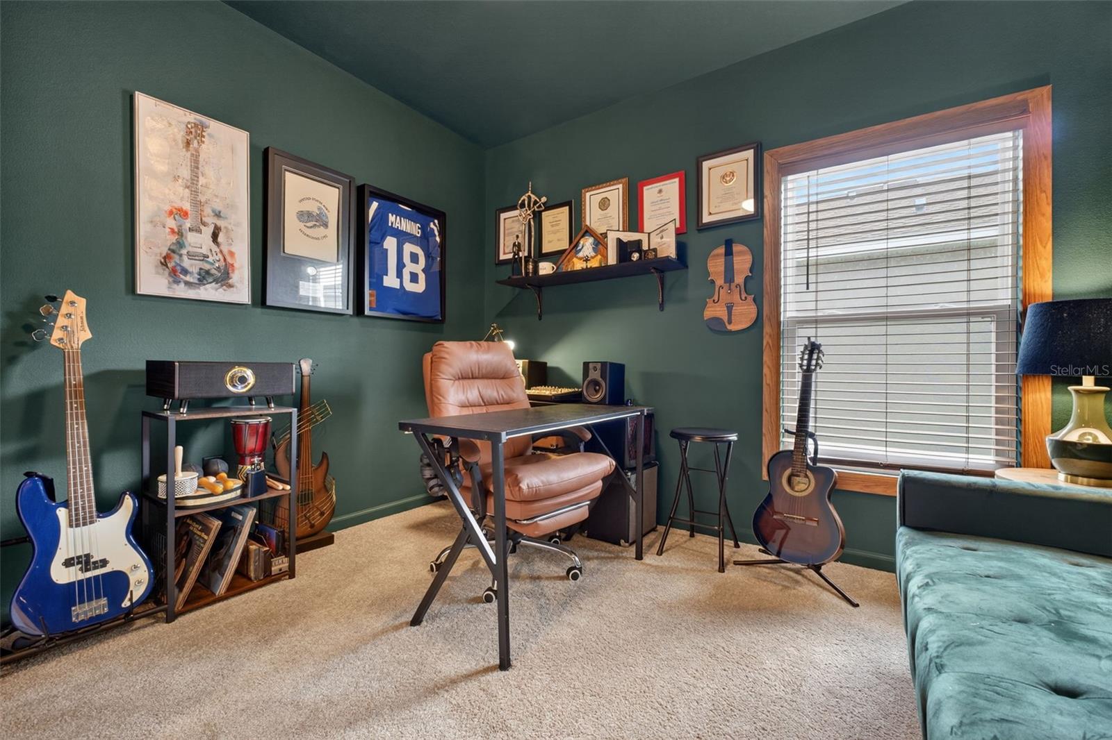 Image 34 of 77 For 1654 Laia Road