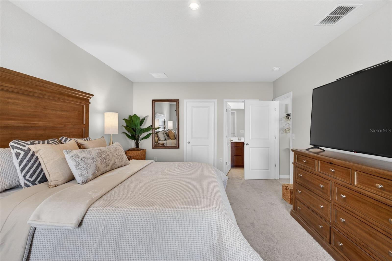 Image 39 of 77 For 1654 Laia Road