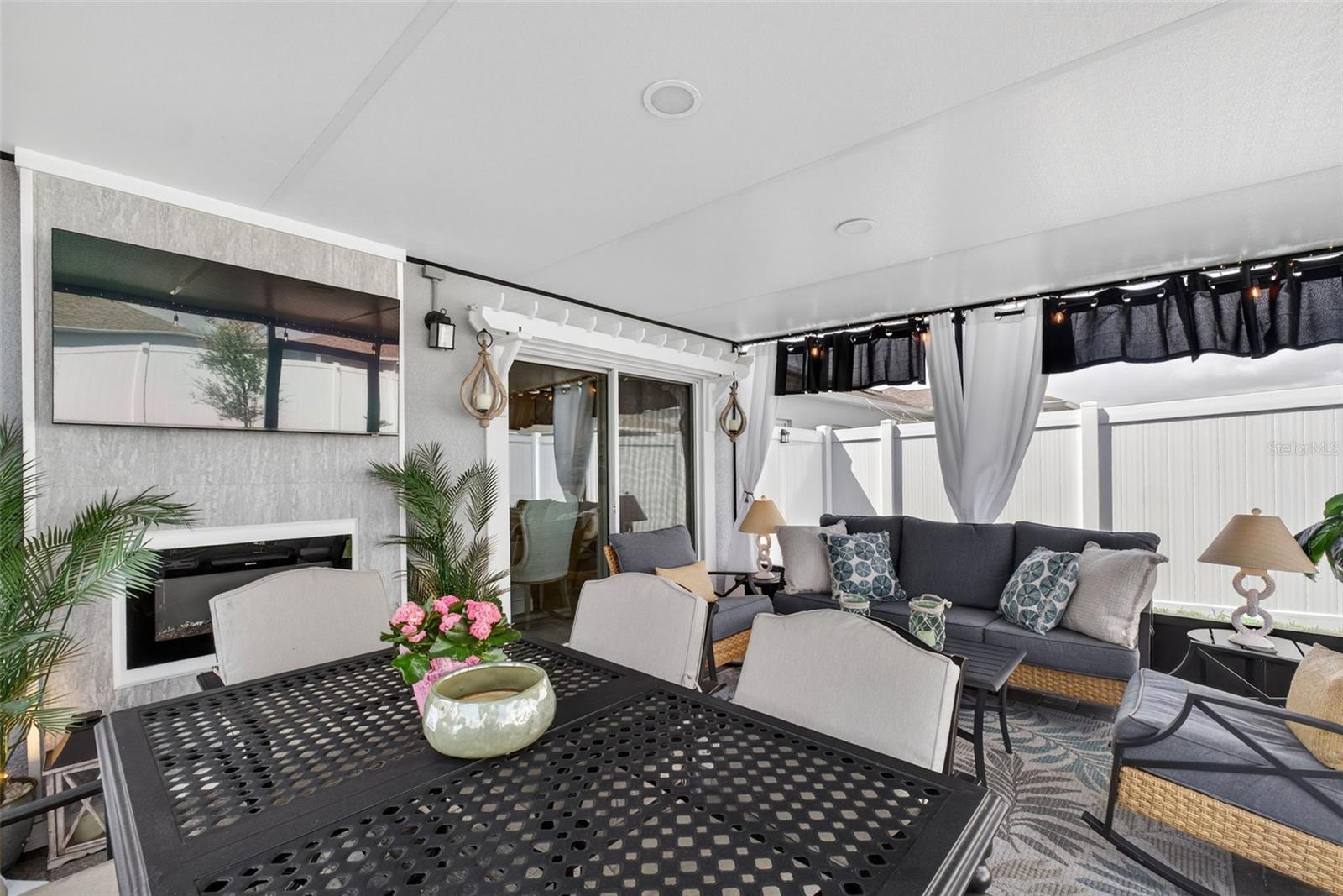 Image 54 of 77 For 1654 Laia Road