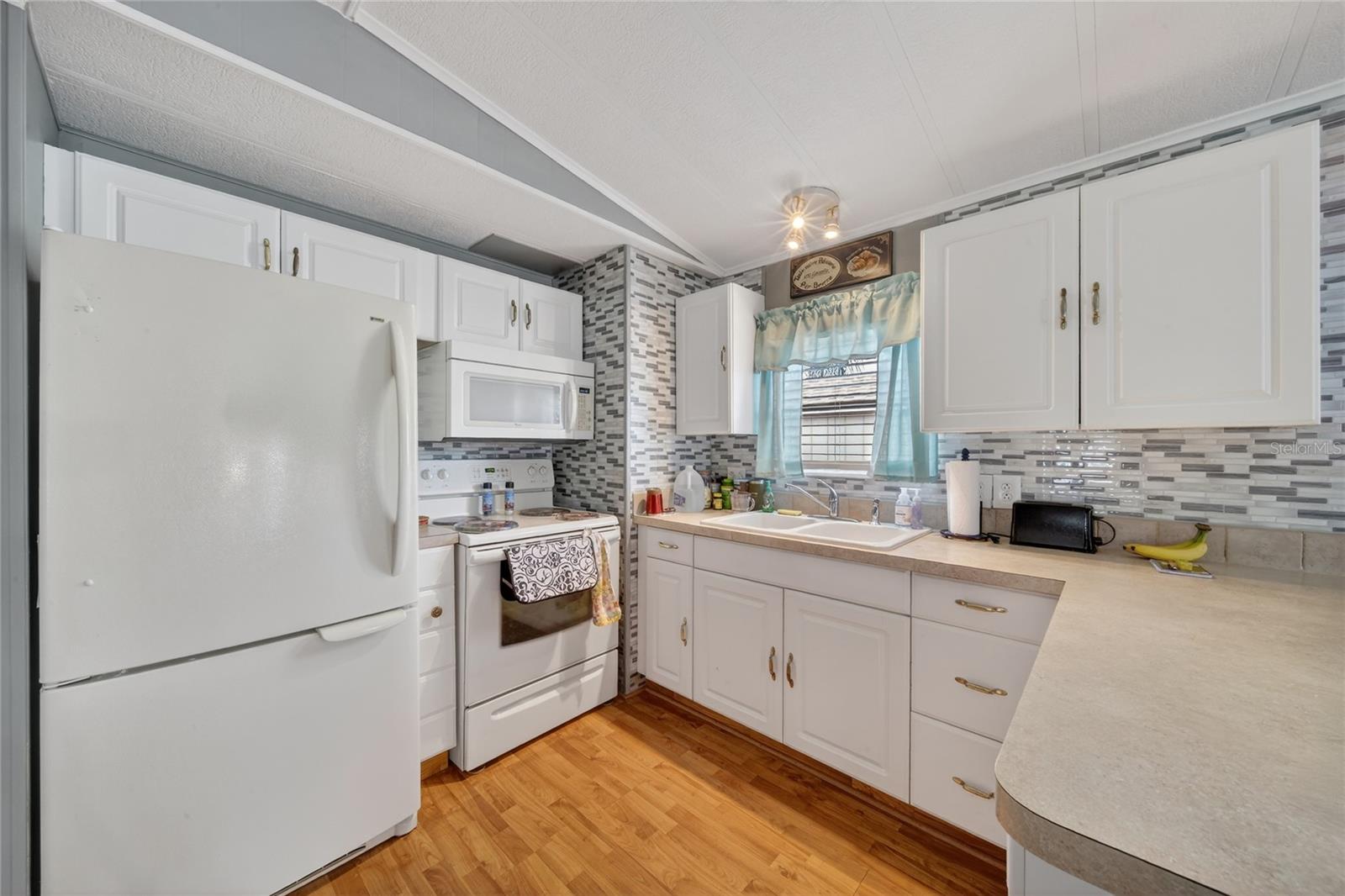 Image 11 of 40 For 251 Patterson Road D32