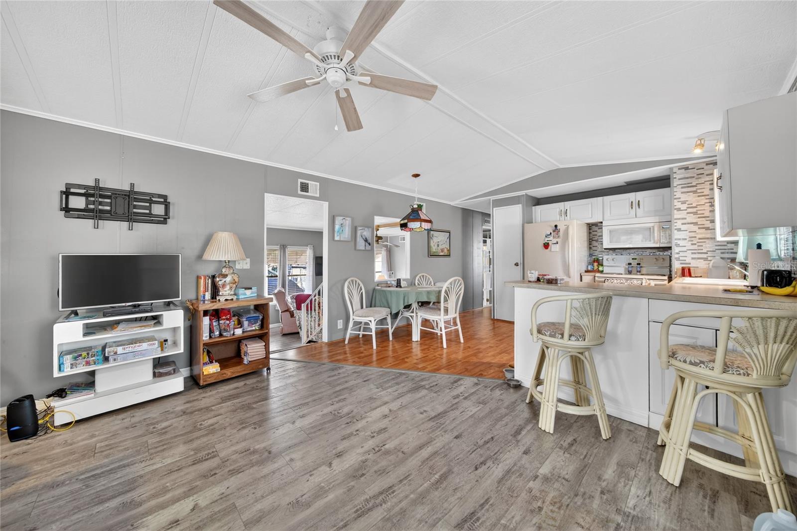 Image 7 of 40 For 251 Patterson Road D32