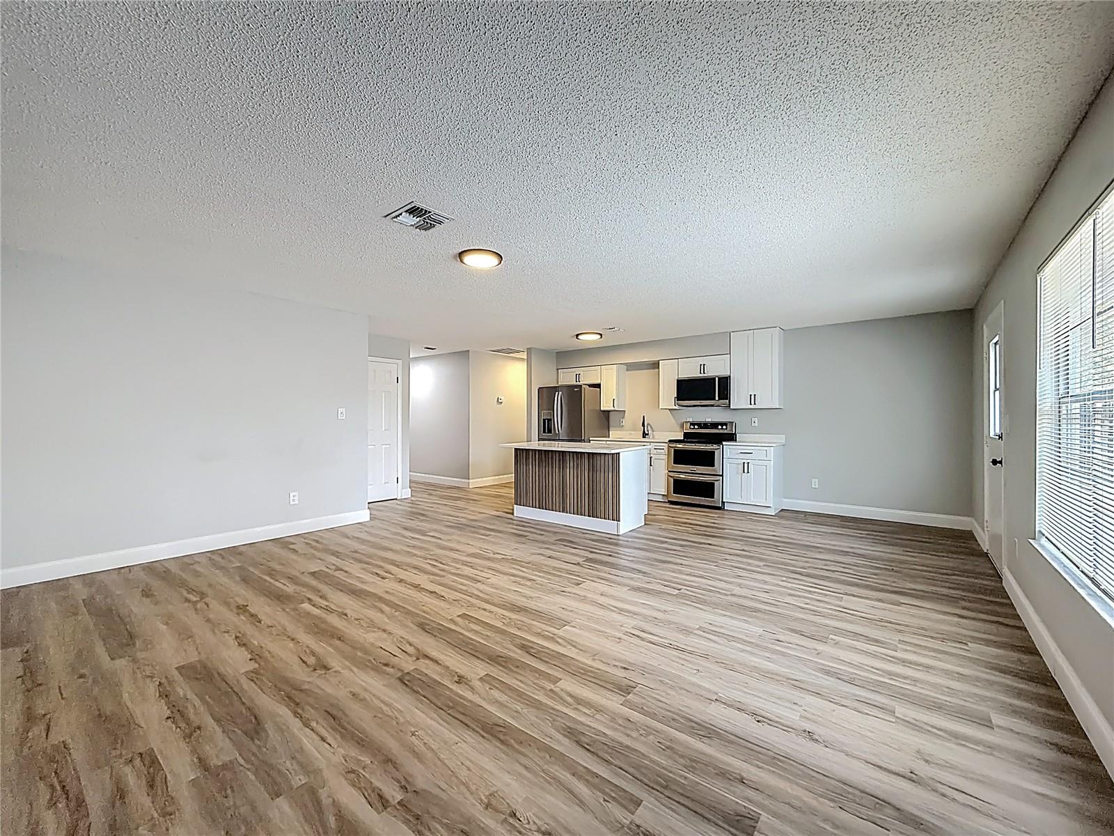 Image 7 of 24 For 8940 88th Street