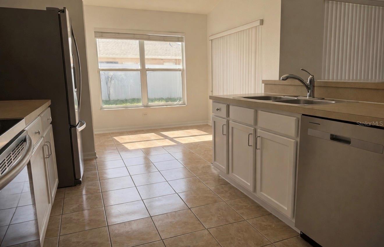 Image 18 of 24 For 2704 Lucas Lakes Lane