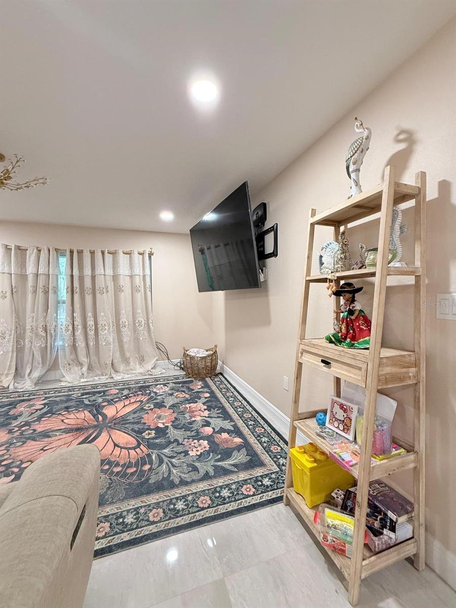 Image 5 of 18 For 18240 Mount Olive Drive