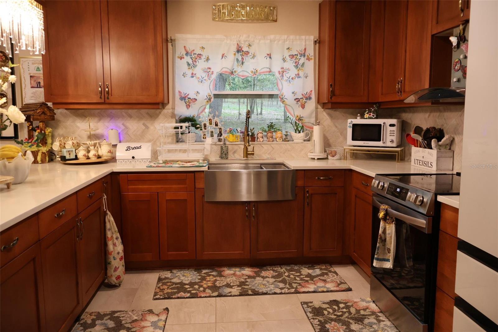 Image 9 of 18 For 18240 Mount Olive Drive