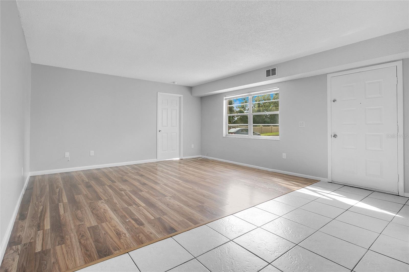 Image 10 of 29 For 97 Windtree Lane 104