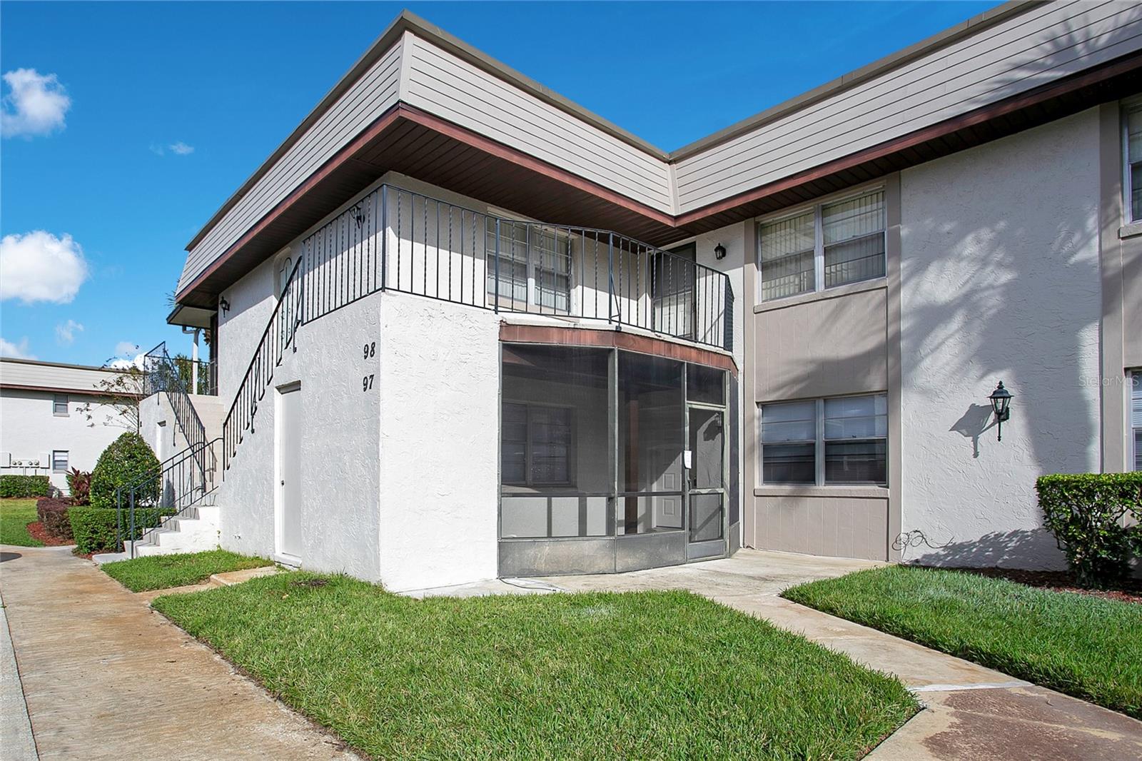 Image 21 of 29 For 97 Windtree Lane 104