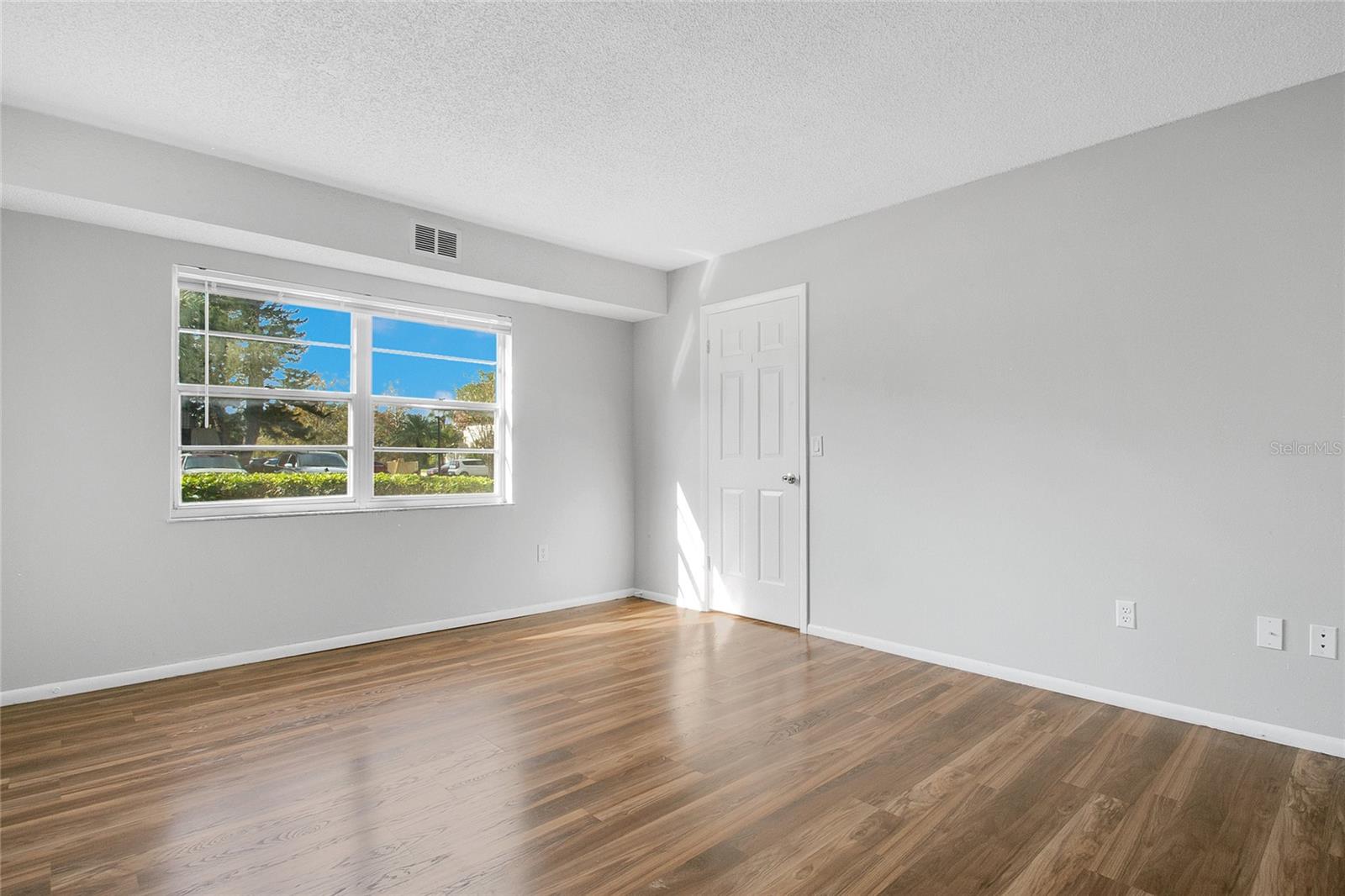 Image 4 of 29 For 97 Windtree Lane 104