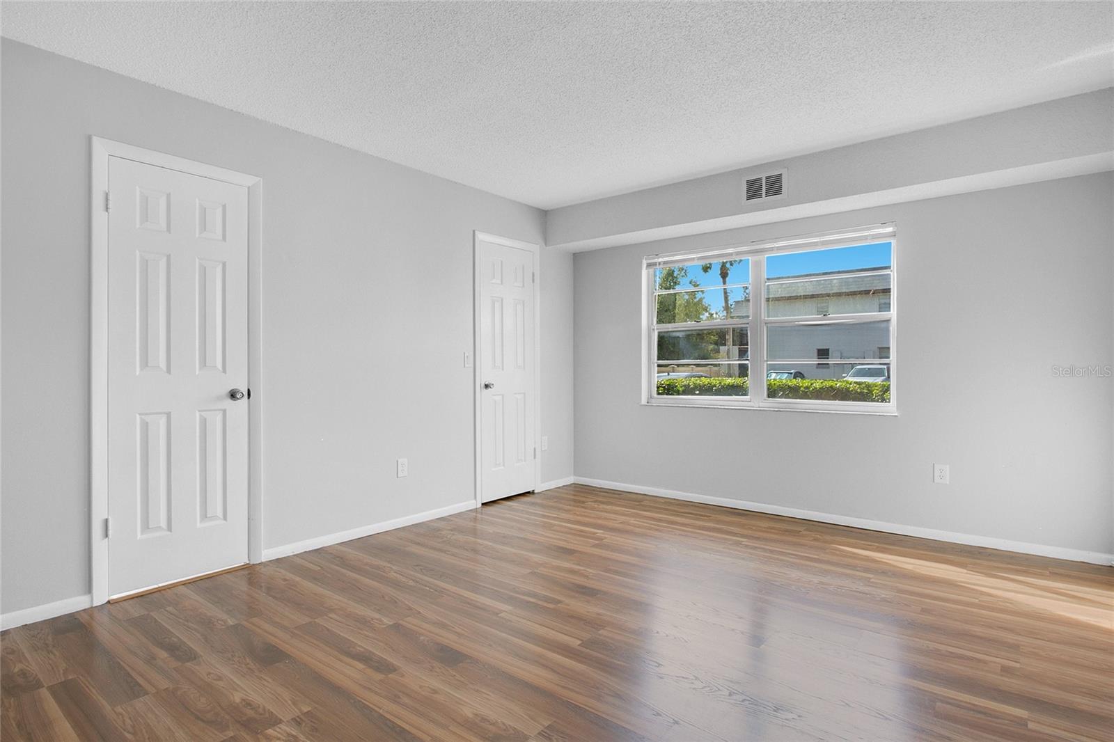 Image 5 of 29 For 97 Windtree Lane 104