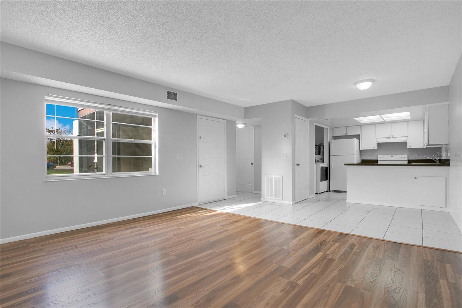 Image 8 of 29 For 97 Windtree Lane 104