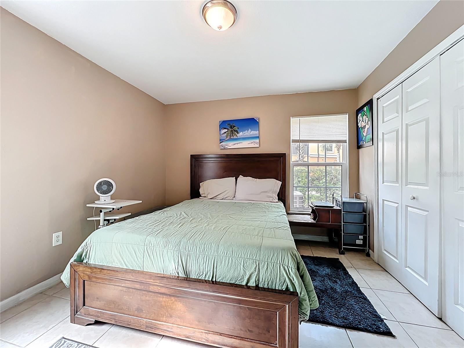 Image 28 of 49 For 5471 Vineland Road 7109