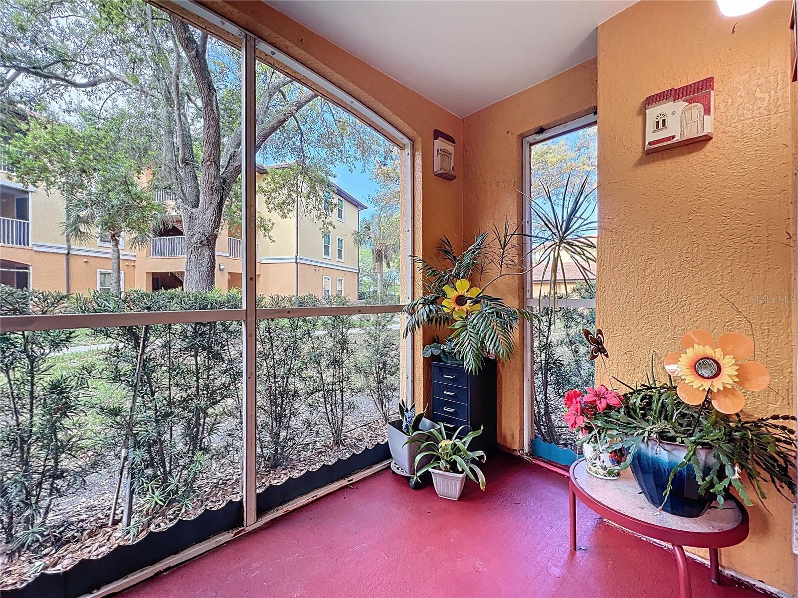 Image 38 of 49 For 5471 Vineland Road 7109