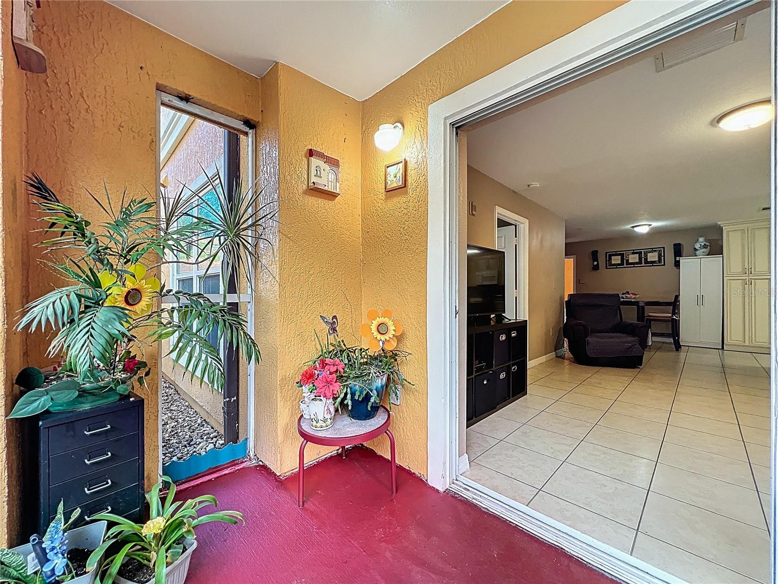 Image 41 of 49 For 5471 Vineland Road 7109