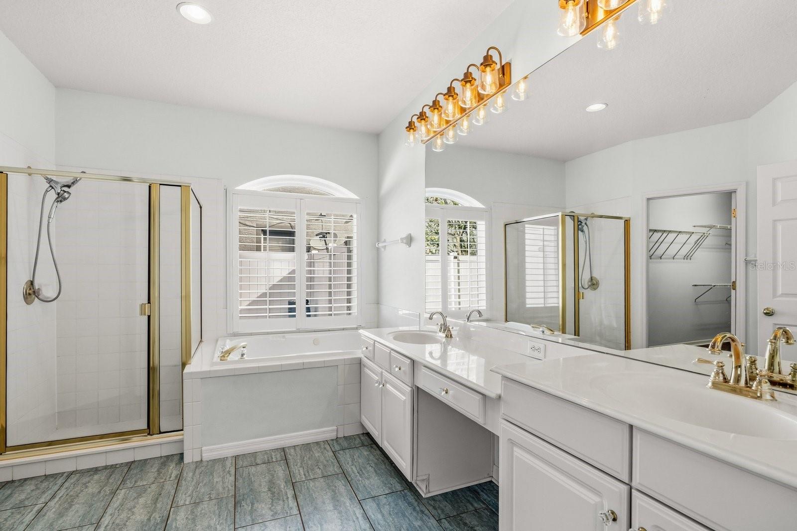 Image 27 of 52 For 10116 Facet Court