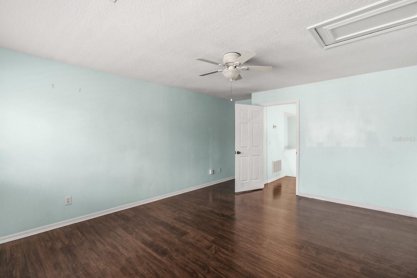 Image 30 of 52 For 10116 Facet Court