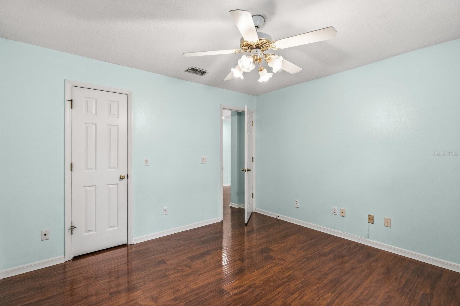 Image 35 of 52 For 10116 Facet Court