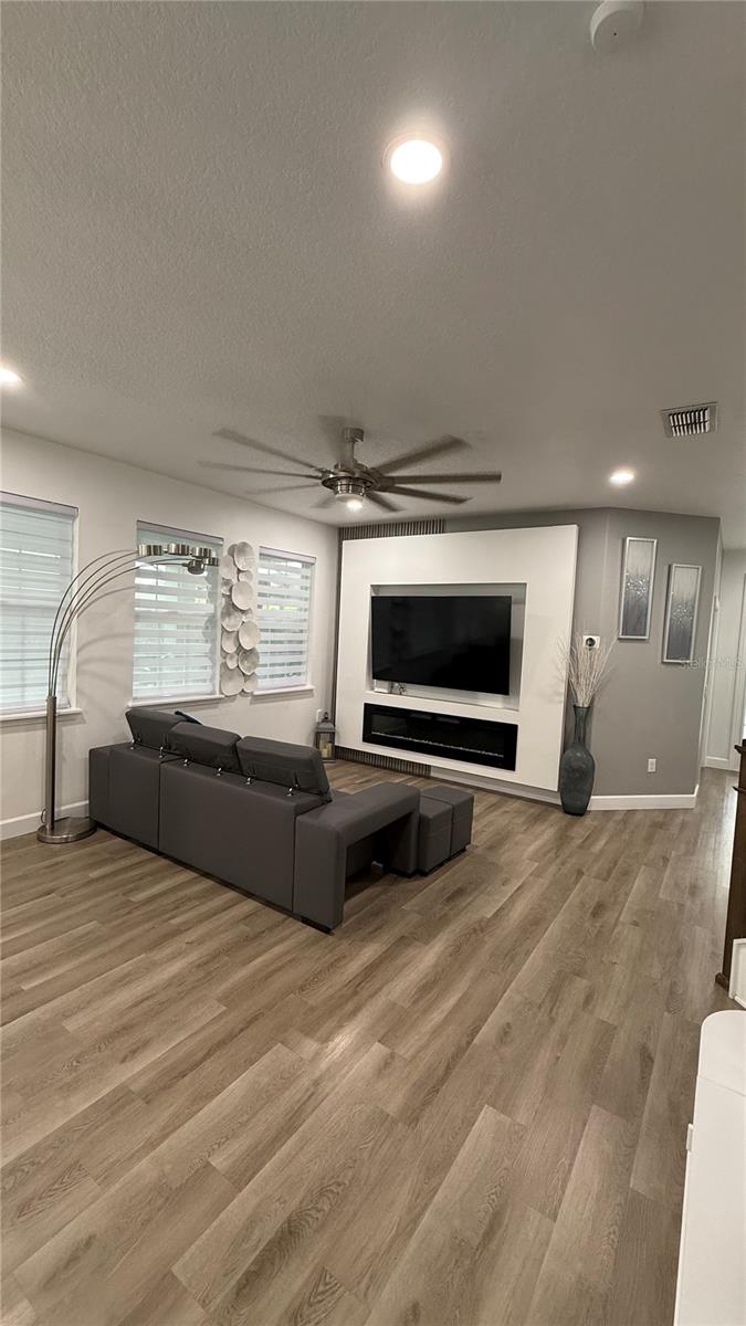 Image 6 of 18 For 3020 Cardillino Way