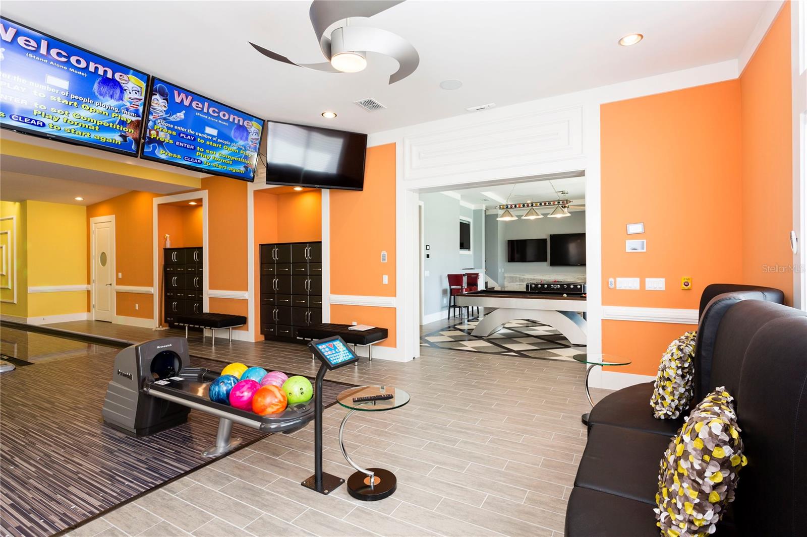 Listing photo id 29 for 905 Golden Bear Drive