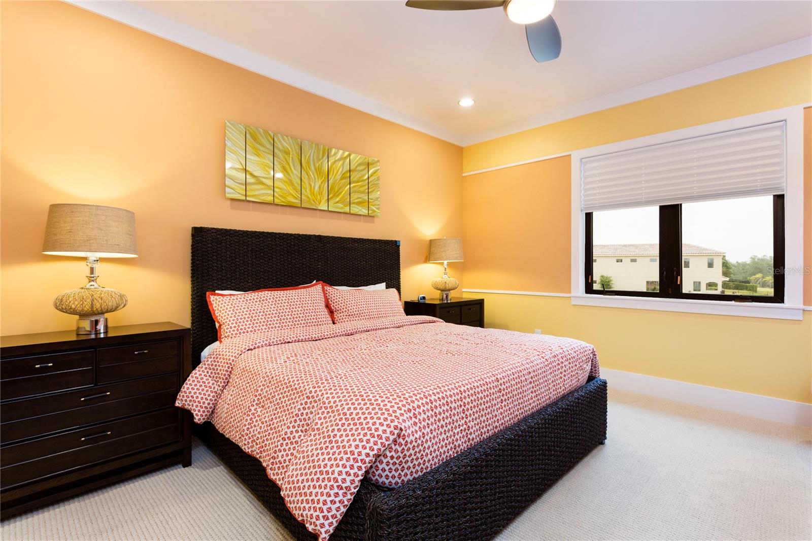 Listing photo id 53 for 905 Golden Bear Drive