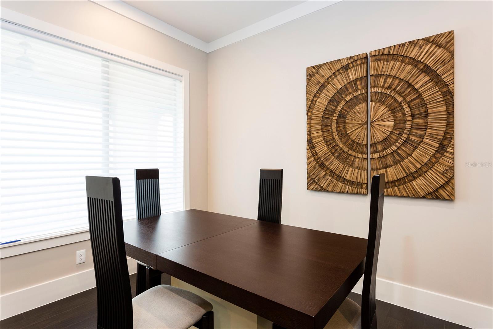 Listing photo id 67 for 905 Golden Bear Drive