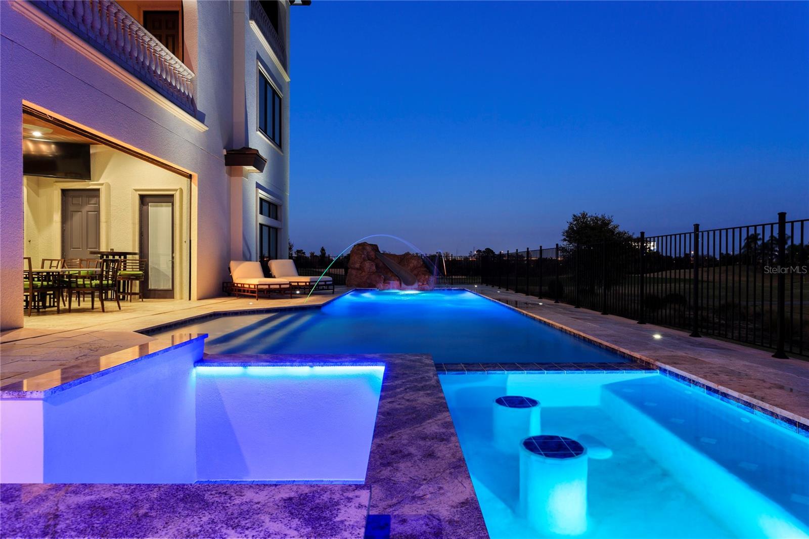 Listing photo id 83 for 905 Golden Bear Drive