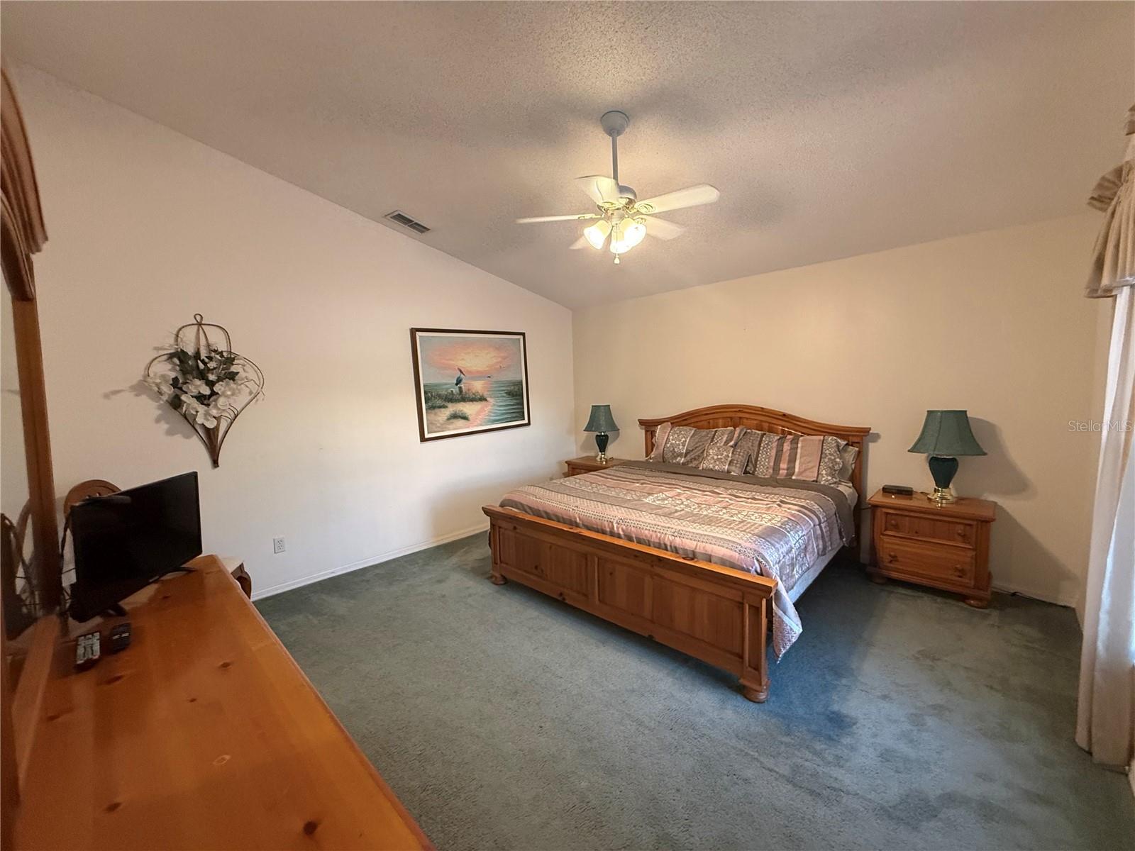 Image 10 of 20 For 137 Julliard Boulevard