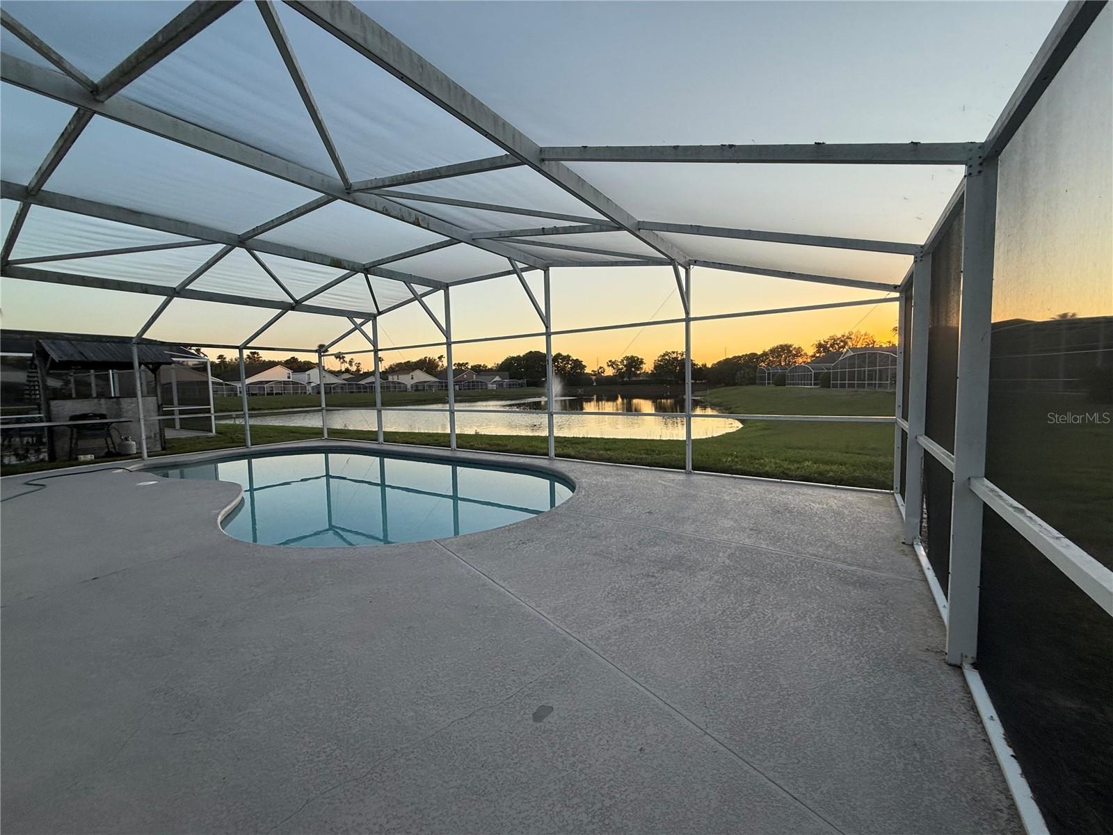 Image 18 of 20 For 137 Julliard Boulevard