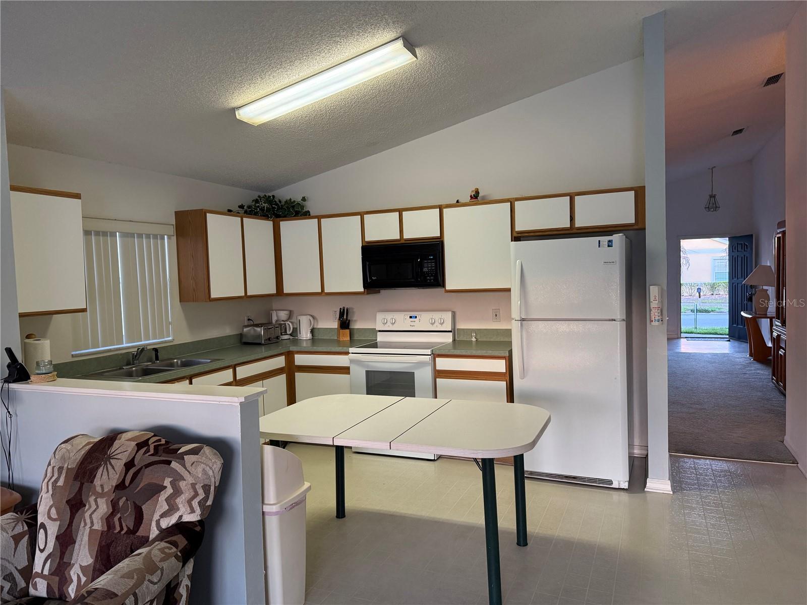 Image 6 of 20 For 137 Julliard Boulevard