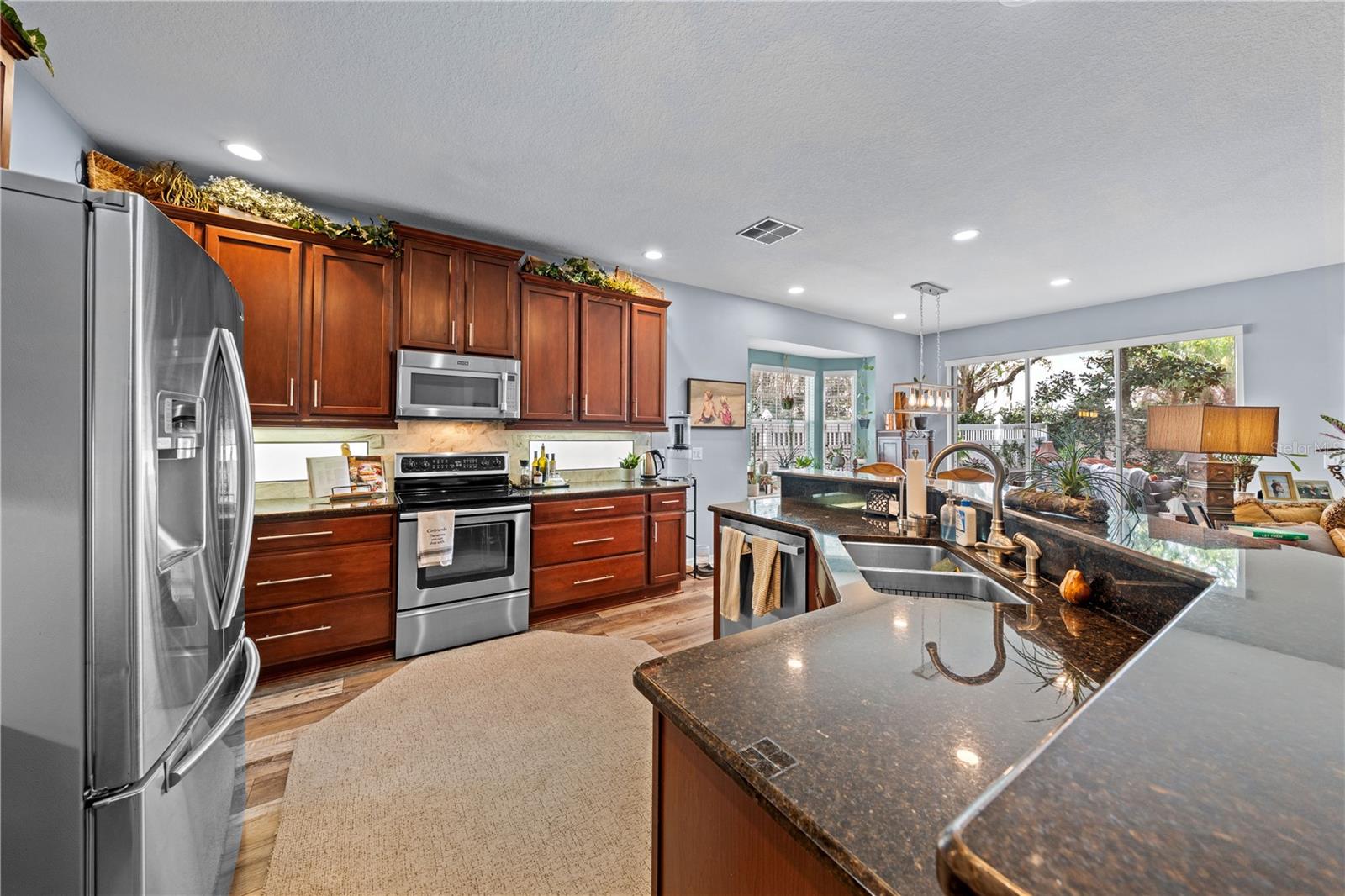 Image 11 of 77 For 8450 Northlake Parkway