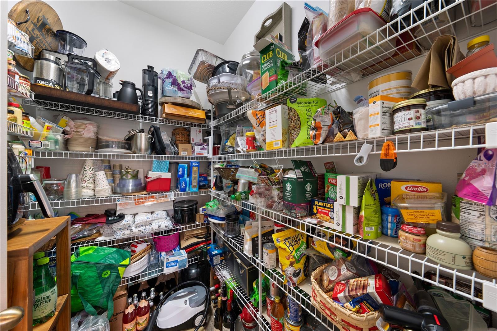 Image 17 of 77 For 8450 Northlake Parkway