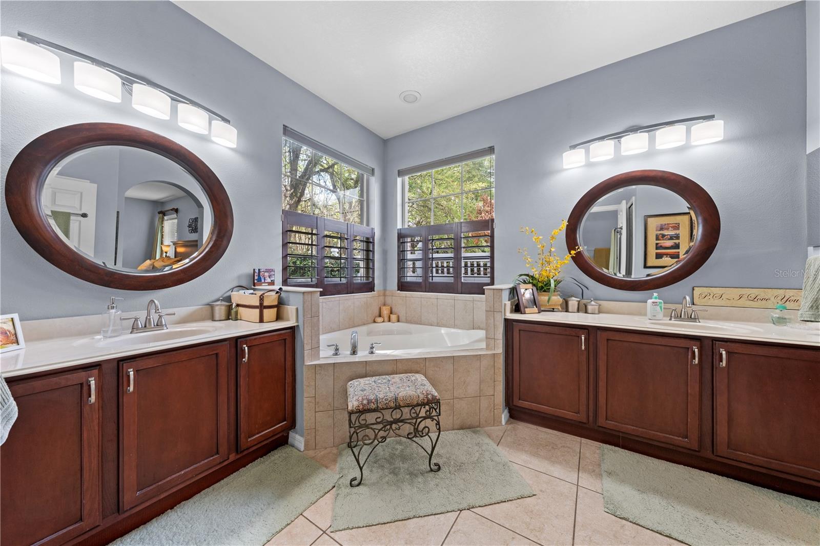 Image 37 of 77 For 8450 Northlake Parkway