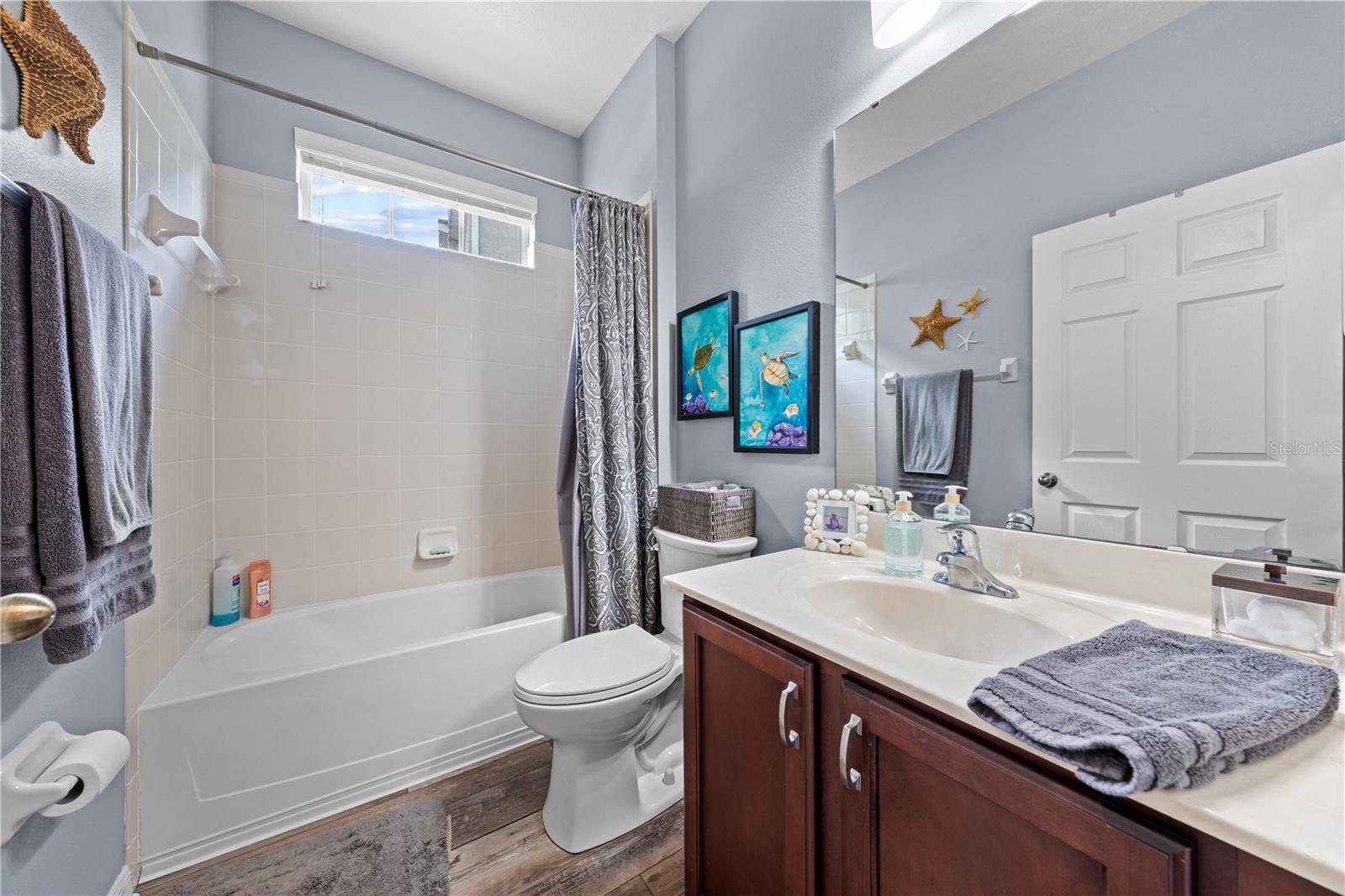 Image 46 of 77 For 8450 Northlake Parkway