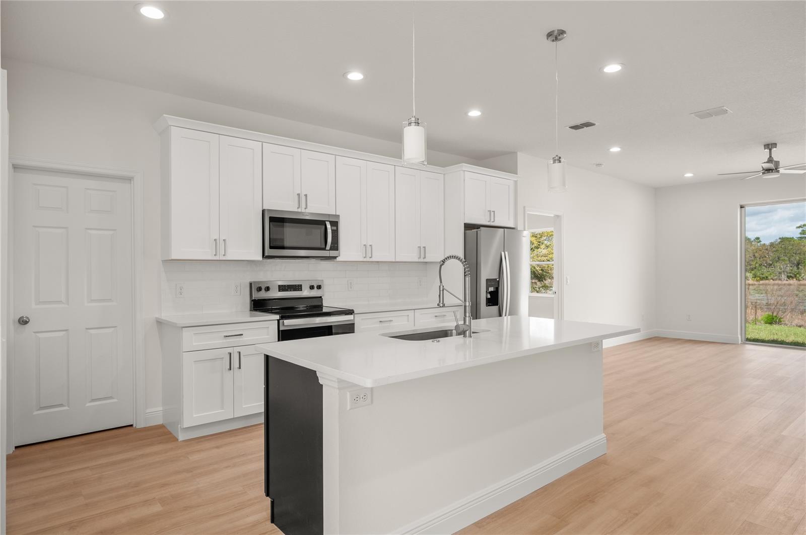 Image 3 of 46 For 140 11th Avenue