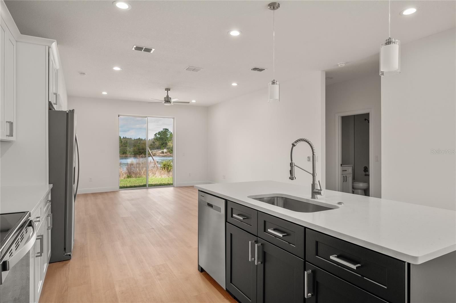 Image 7 of 46 For 140 11th Avenue