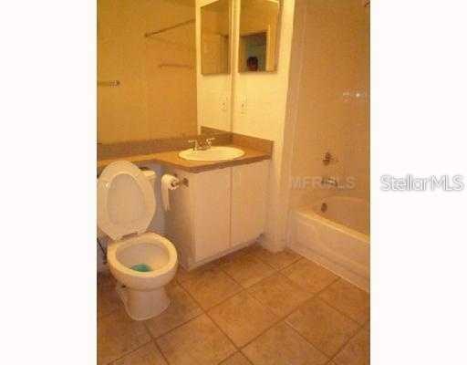 Image 8 of 11 For 8915 Latrec Ave 2203