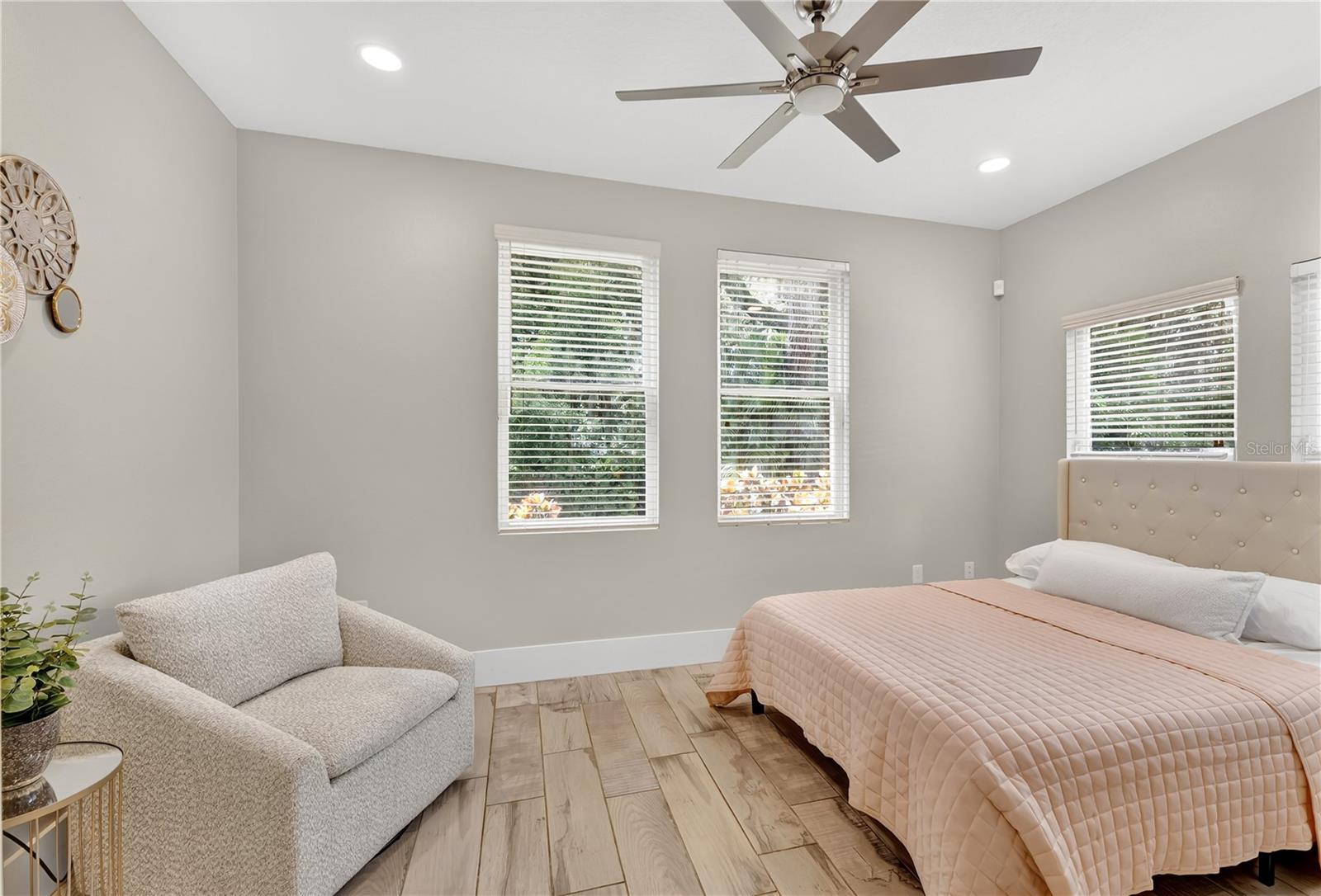 Image 19 of 48 For 1604 Regal Cove Court