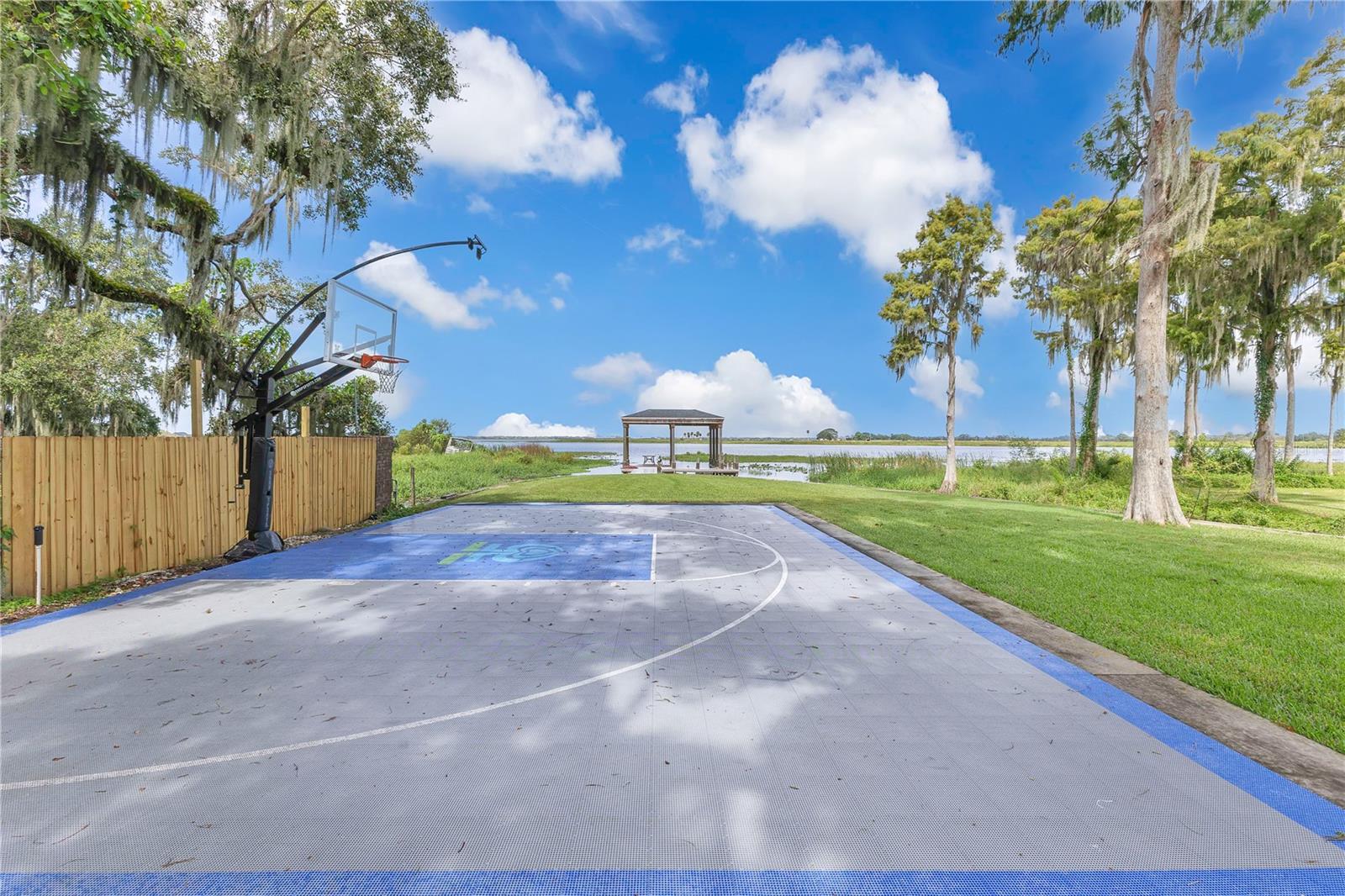 Image 32 of 48 For 1604 Regal Cove Court