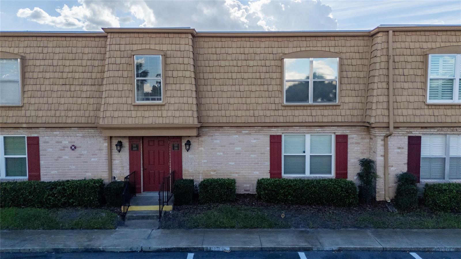 Image 2 of 28 For 200 Saint Andrews Boulevard 312