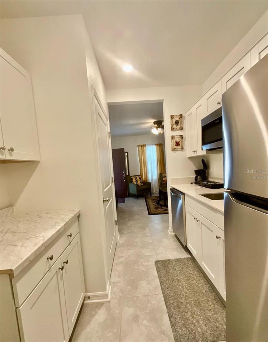 Image 4 of 9 For 201 Lawson Avenue