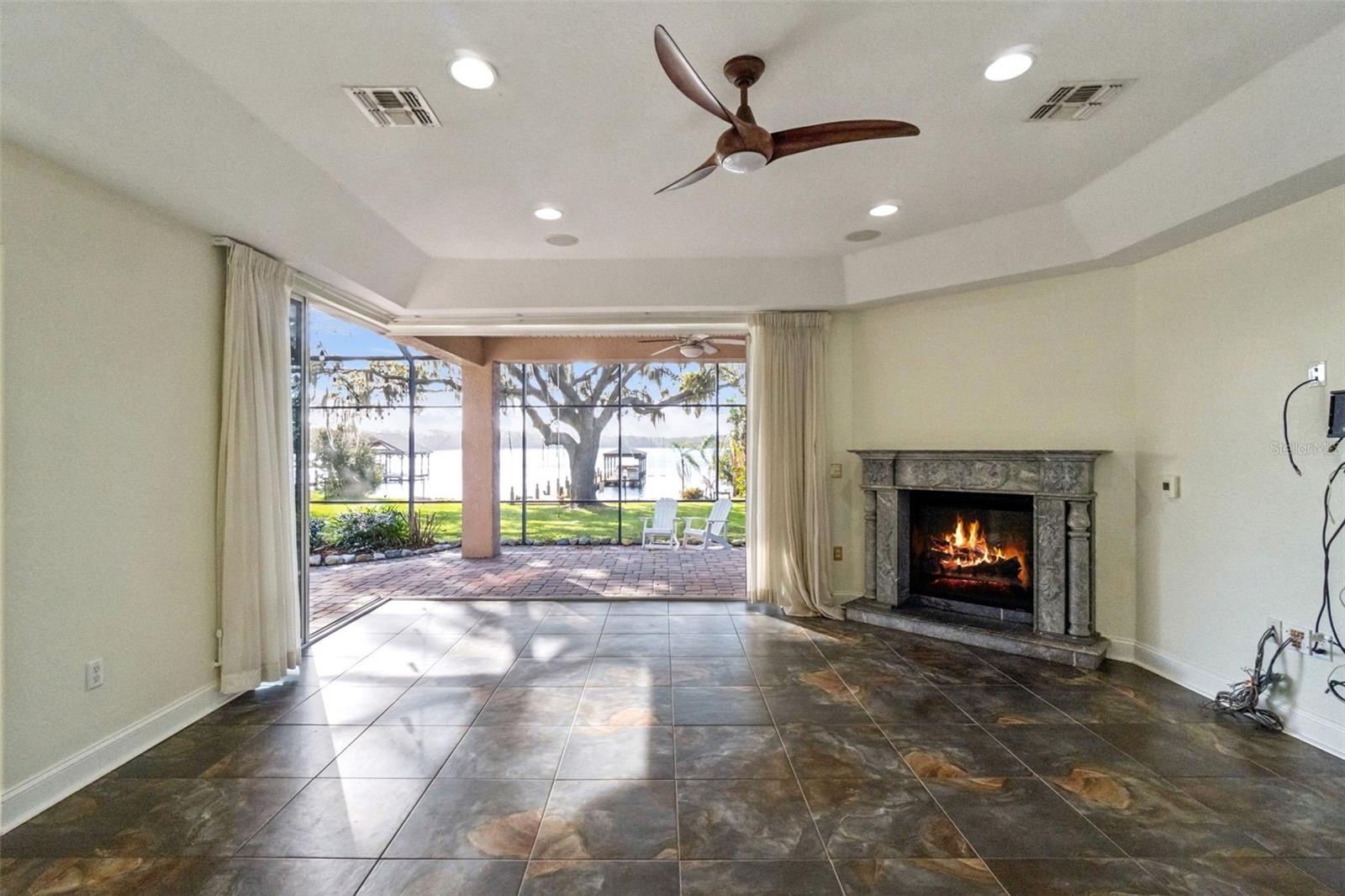 Image 10 of 66 For 6358 Oak Shore Drive