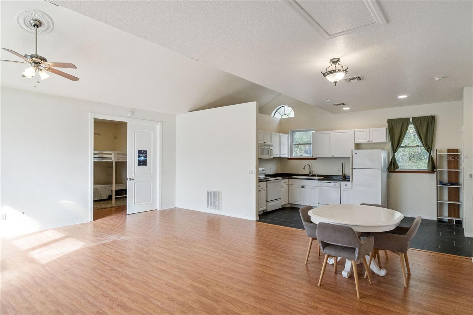 Image 11 of 66 For 6358 Oak Shore Drive