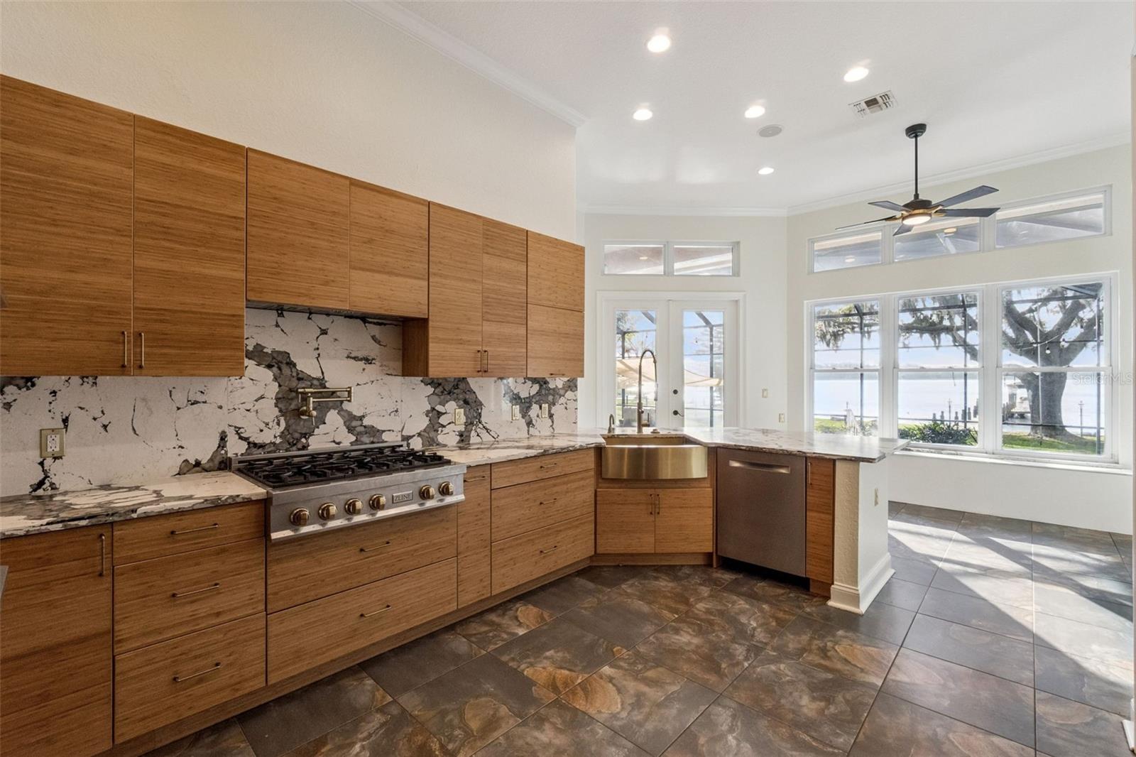 Image 14 of 66 For 6358 Oak Shore Drive